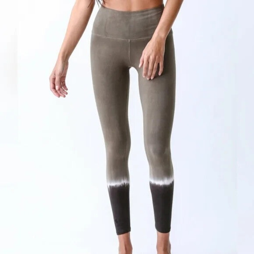 Electric & Rose Sunset Legging Color Block Revolve sz‎ Lg Multi NWT